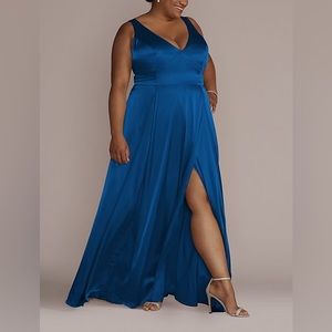 NEW! David’s Bridal. Galina Sign. Sapphire💙 charmeuse tank v-neck dress. Size 4